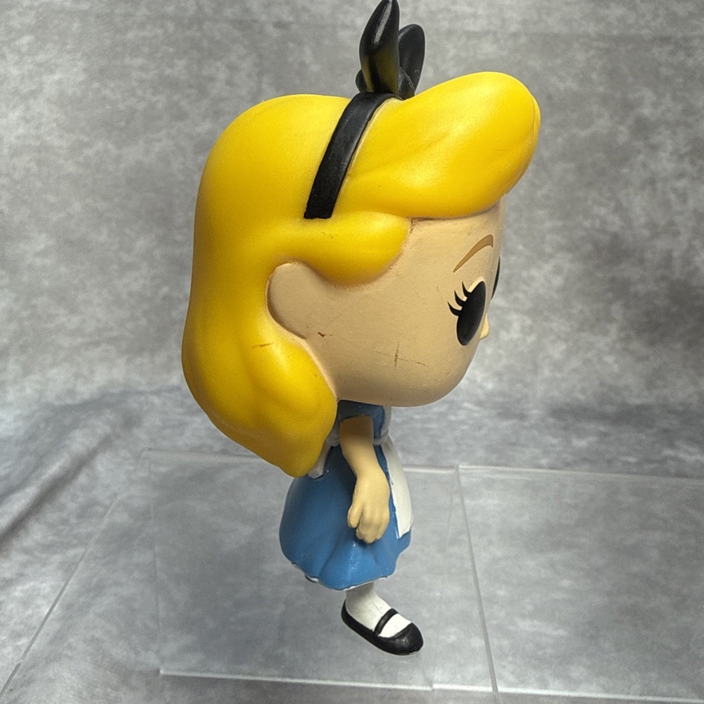 Funko Pop Alice in Wonderland Alice Curtsying Metallic Cheshire Cat March Hare - Picture 12 of 16